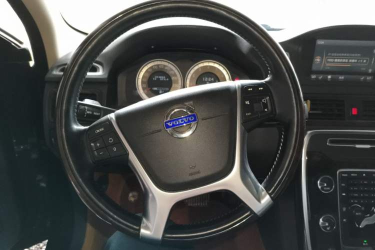 Used Volvo S80L 2012 2.0T T5 Luxury Edition Steering Wheel