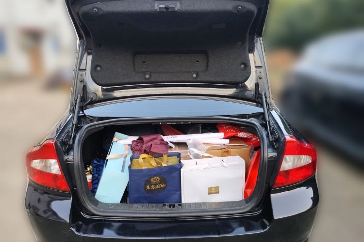 Used Volvo S80L 2012 2.0T ZhiShang Version Trunk