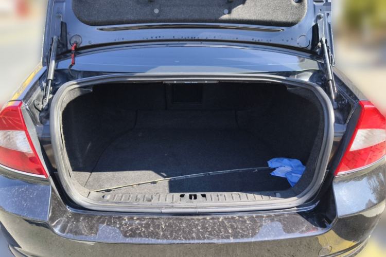 Used Volvo S80L 2012 2.0T T5 Luxury Edition Trunk