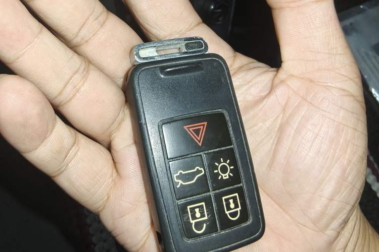 Used Volvo S80L 2012 2.0T T5 Luxury Edition Vehicle Key