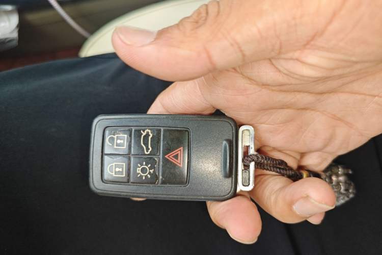 Used Volvo S80L 2012 2.0T T5 Luxury Edition Vehicle Key