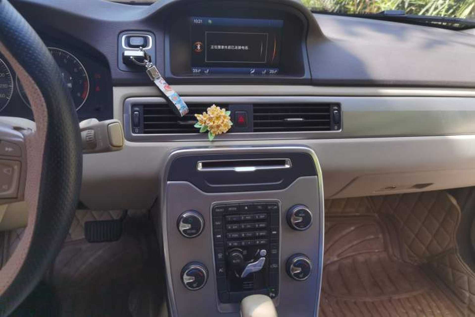 Used Volvo S80L 2012 2.0T T5 Luxury Edition Audio And AC Panel