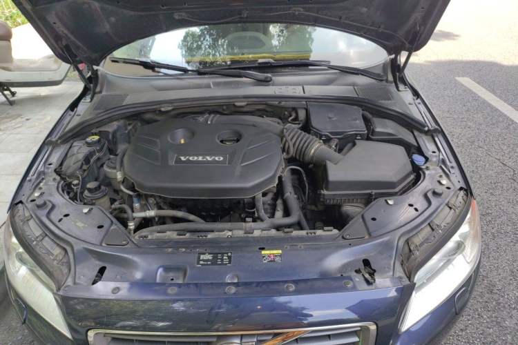 Used Volvo S80L 2012 2.0T T5 Luxury Edition Engine Bay