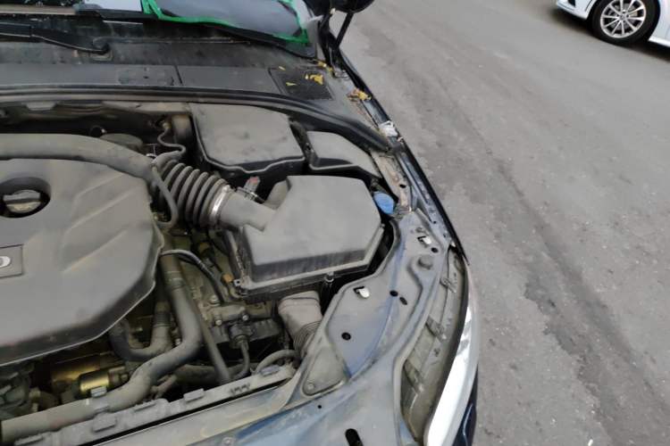 Used Volvo S80L 2012 2.0T T5 Luxury Edition Engine Bay Left