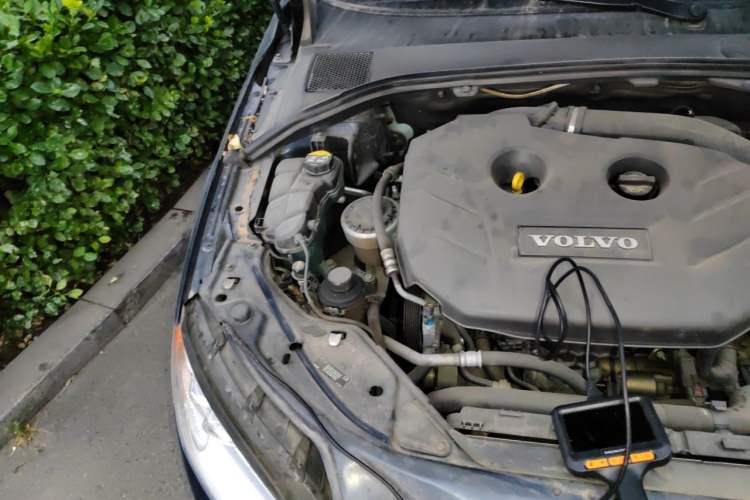 Used Volvo S80L 2012 2.0T T5 Luxury Edition Engine Bay Right