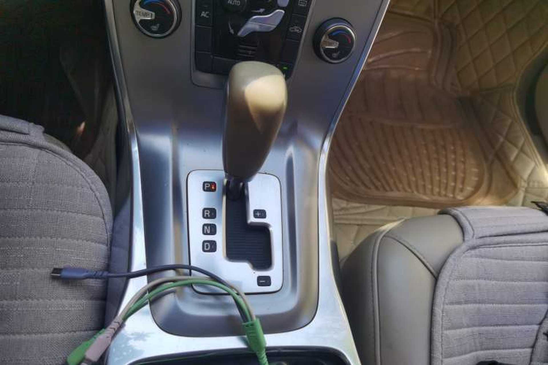 Used Volvo S80L 2012 2.0T T5 Luxury Edition Gear Lever