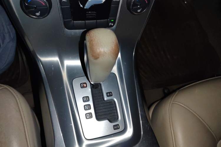 Used Volvo S80L 2012 2.0T T5 Luxury Edition Gear Lever