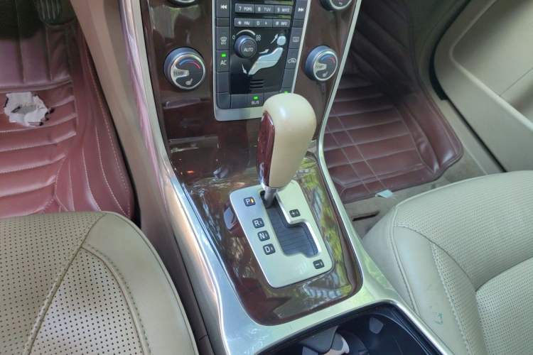Used Volvo S80L 2012 2.0T T5 Luxury Edition Gear Lever
