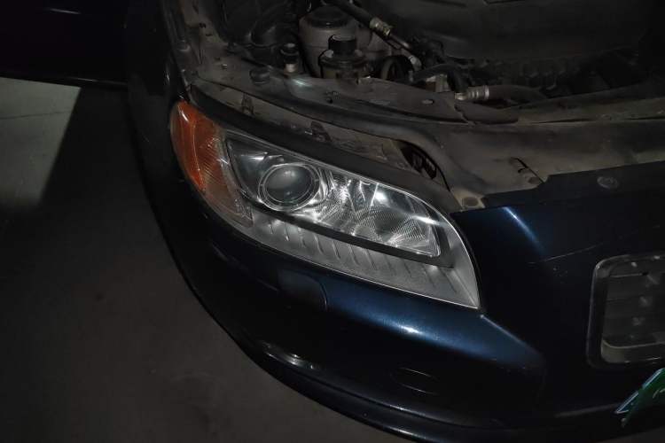 Used Volvo S80L 2012 2.0T T5 Luxury Edition Right Front Headlight