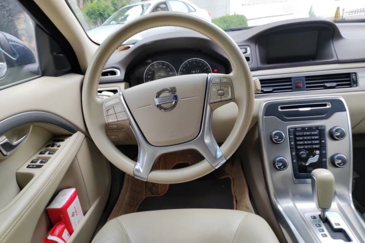 Used Volvo S80L 2012 2.0T T5 Luxury Edition Steering Wheel