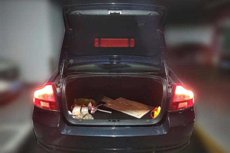 Used Volvo S80L 2012 2.0T T5 Luxury Edition Trunk