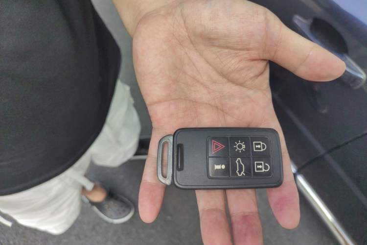 Used Volvo S80L 2012 2.0T T5 Luxury Edition Vehicle Key