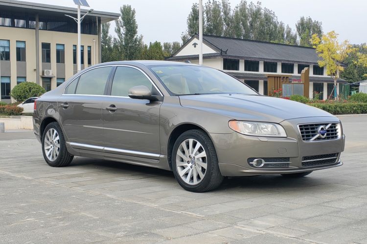 Used Volvo S80L 2012 2.0T T5 Luxury Edition Front Right 45 Deg