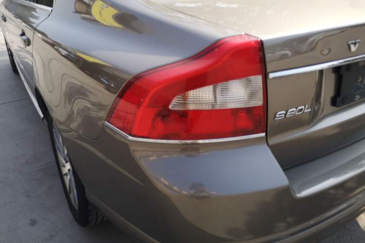 Used Volvo S80L 2012 2.0T T5 Luxury Edition Left Rear Taillight