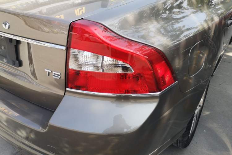 Used Volvo S80L 2012 2.0T T5 Luxury Edition Right Rear Taillight