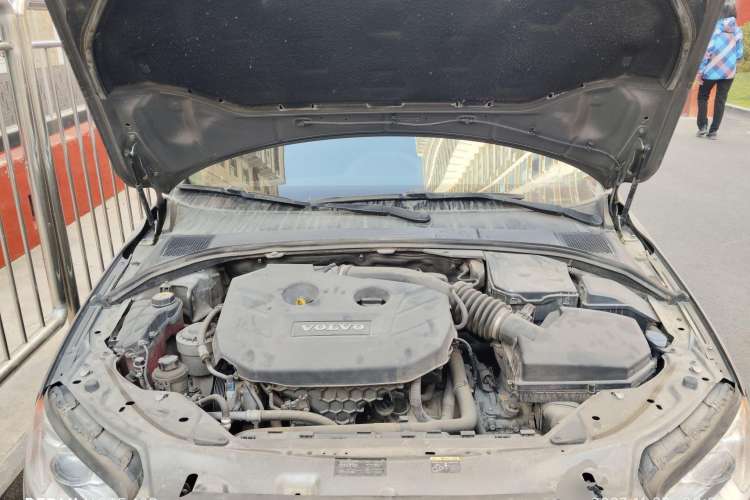 Used Volvo S80L 2012 2.0T T5 Luxury Edition Engine Bay