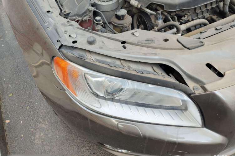 Used Volvo S80L 2012 2.0T T5 Luxury Edition Right Front Headlight