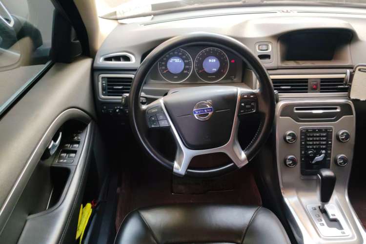 Used Volvo S80L 2012 2.0T T5 Luxury Edition Steering Wheel