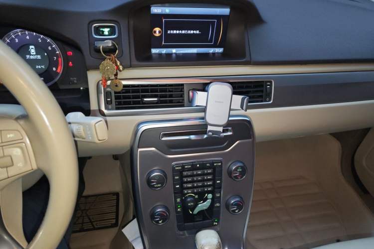 Used Volvo S80L 2012 2.0T T5 Luxury Edition Audio And AC Panel