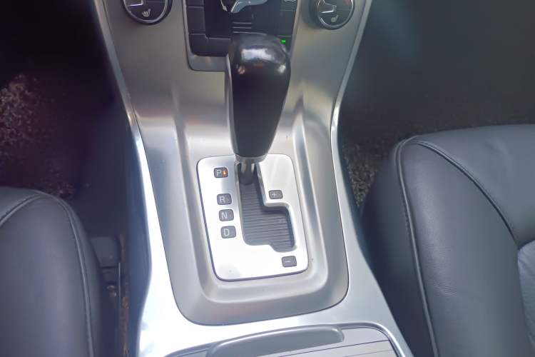 Used Volvo S80L 2012 2.0T T5 Luxury Edition Gear Lever