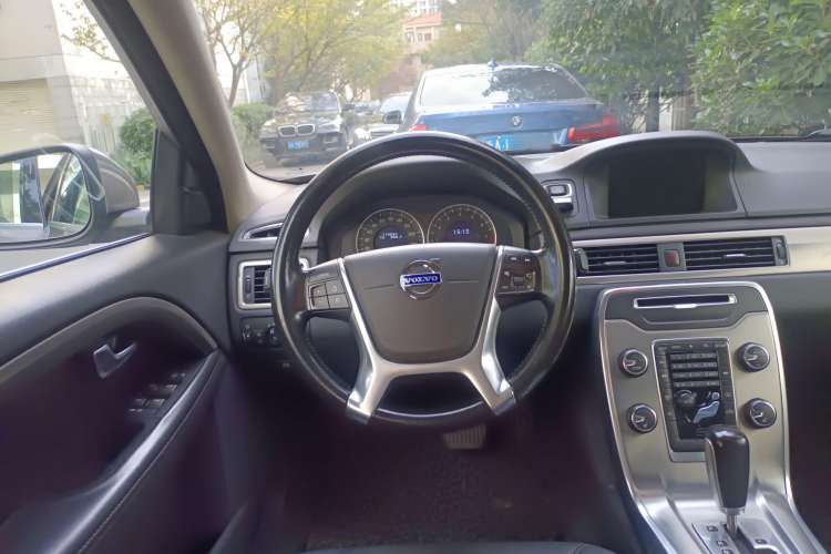 Used Volvo S80L 2012 2.0T T5 Luxury Edition Steering Wheel