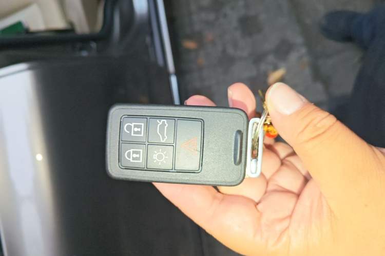 Used Volvo S80L 2012 2.0T T5 Luxury Edition Vehicle Key