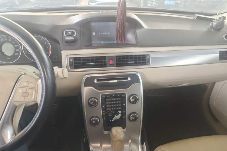 Used Volvo S80L 2012 2.0T ZhiShang Version Audio And AC Panel