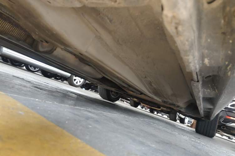 Used Volvo S80L 2012 2.0T ZhiShang Version Chassis Front Left