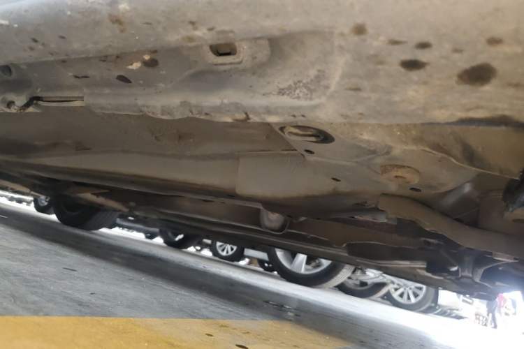 Used Volvo S80L 2012 2.0T ZhiShang Version Chassis Front Right