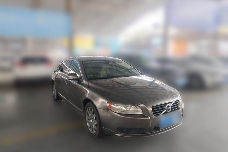 Used Volvo S80L 2012 2.0T ZhiShang Version Front Right 45 Deg
