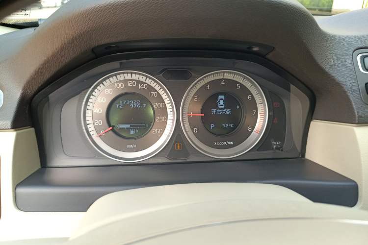 Used Volvo S80L 2012 2.0T T5 Luxury Edition Instrument Cluster
