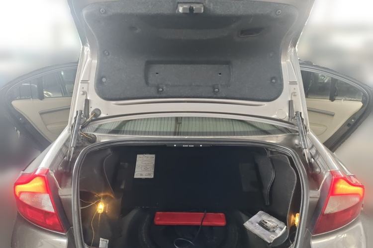 Used Volvo S80L 2012 2.0T ZhiShang Version Trunk