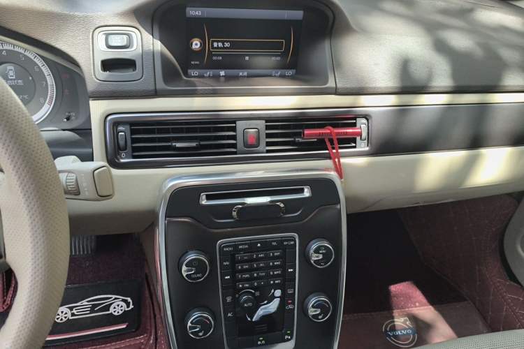 Used Volvo S80L 2012 2.0T T5 Luxury Edition Audio And AC Panel