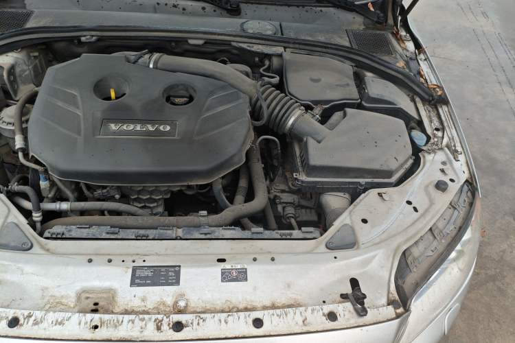Used Volvo S80L 2012 2.0T T5 Luxury Edition Engine Bay Left