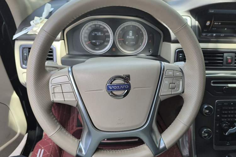 Used Volvo S80L 2012 2.0T T5 Luxury Edition Steering Wheel