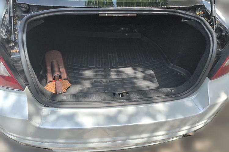 Used Volvo S80L 2012 2.0T T5 Luxury Edition Trunk