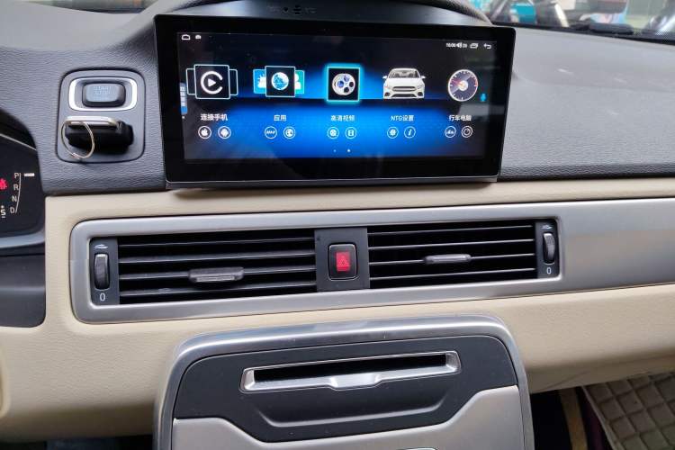 Used Volvo S80L 2014 2.0T T5 Intelligent Luxury Edition Audio And AC Panel