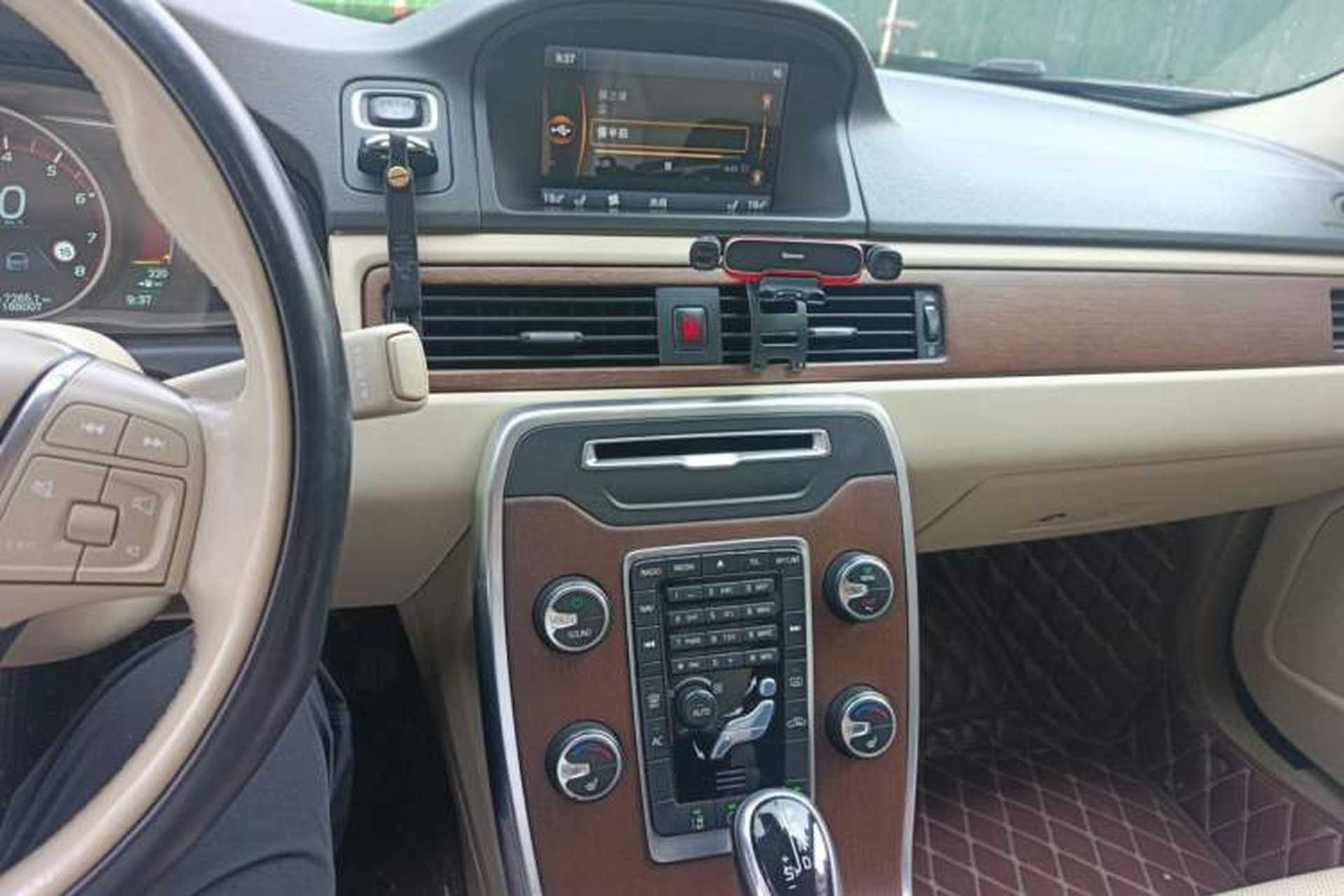 Used Volvo S80L 2014 2.0T T5 Smart Luxury Edition Audio And AC Panel