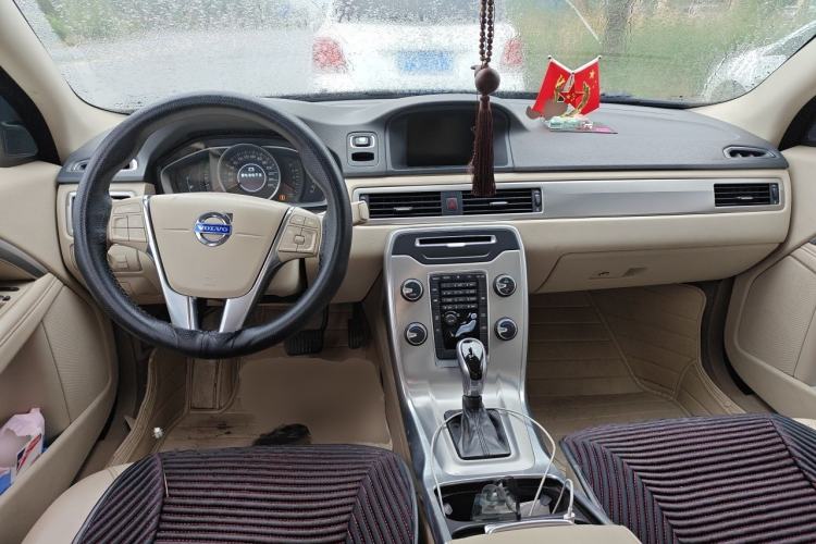 Used Volvo S80L 2014 2.0T T5 Intelligent Luxury Edition Center Console