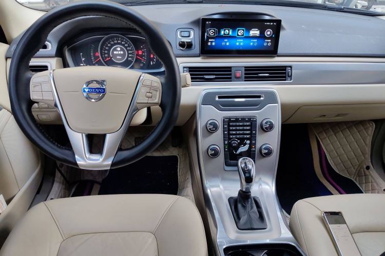 Used Volvo S80L 2014 2.0T T5 Intelligent Luxury Edition Center Console