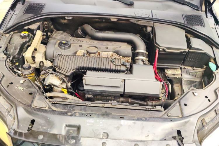 Used Volvo S80L 2014 2.0T T5 Smart Luxury Edition Engine Bay