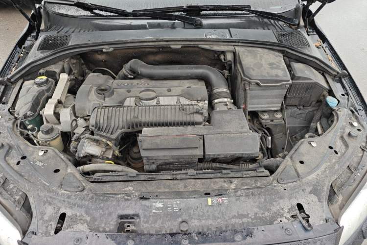 Used Volvo S80L 2014 2.0T T5 Intelligent Luxury Edition Engine Bay