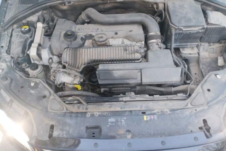 Used Volvo S80L 2014 2.0T T5 Intelligent Luxury Edition Engine Bay