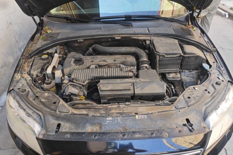 Used Volvo S80L 2014 2.0T T5 Smart Luxury Edition Engine Bay