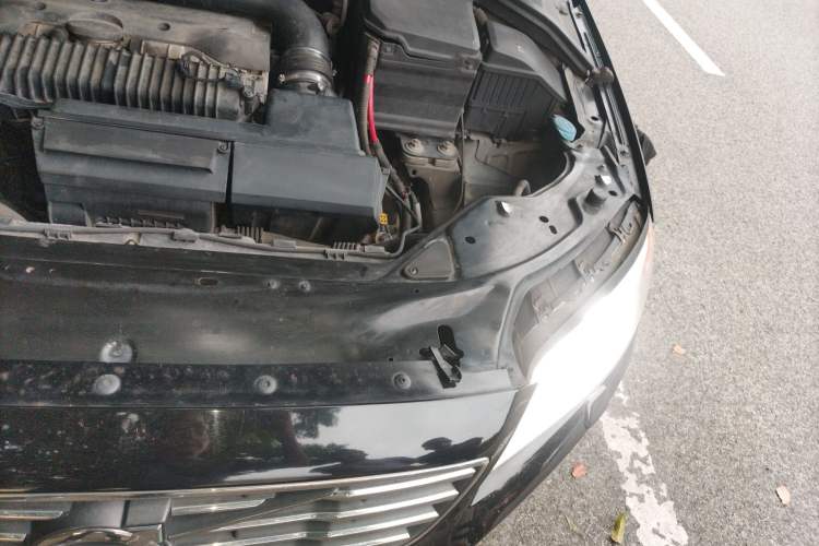 Used Volvo S80L 2014 2.0T T5 Intelligent Luxury Edition Engine Bay Left