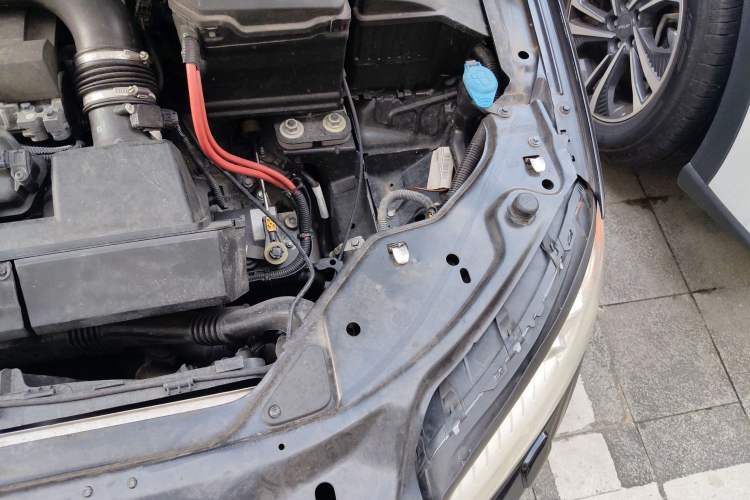 Used Volvo S80L 2014 2.0T T5 Intelligent Luxury Edition Engine Bay Left