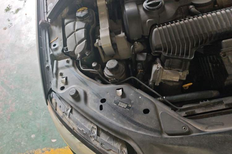 Used Volvo S80L 2014 2.0T T5 Smart Luxury Edition Engine Bay Right