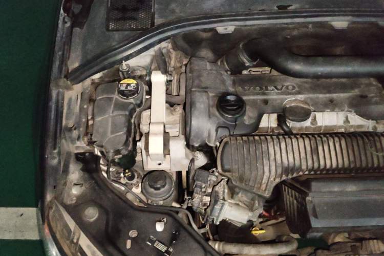 Used Volvo S80L 2014 2.0T T5 Intelligent Luxury Edition Engine Bay Right