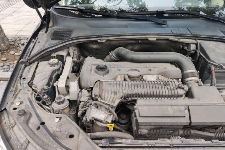 Used Volvo S80L 2014 2.0T T5 Smart Luxury Edition Engine Bay Right