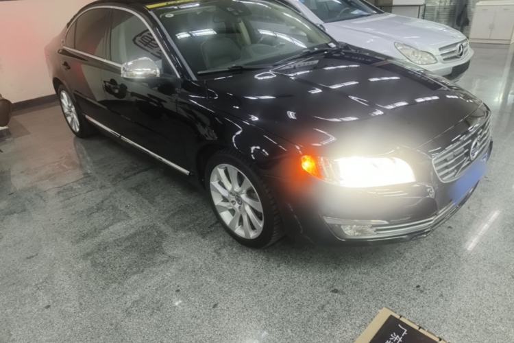 Used Volvo S80L 2014 2.0T T5 Luxury Executive Edition Front Right 45 Deg